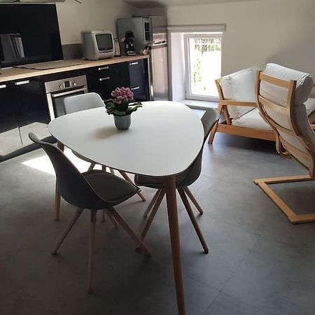 Petite Maison Type Loft En Plein Bourg D'Ambazac ภายนอก รูปภาพ