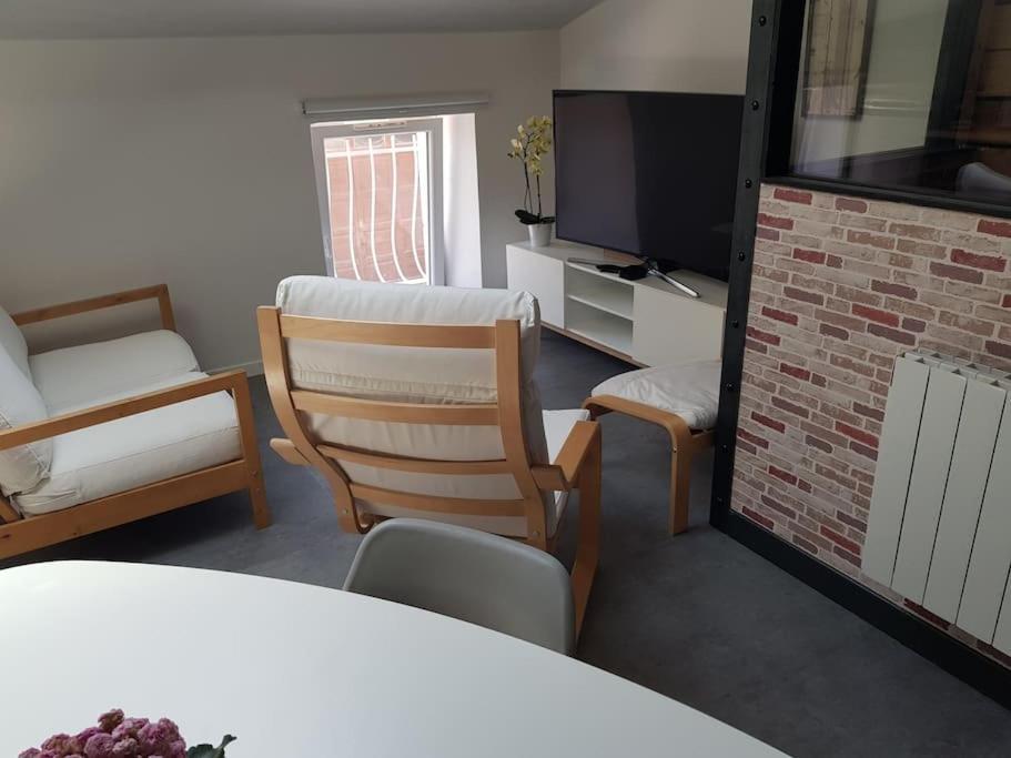 Petite Maison Type Loft En Plein Bourg D'Ambazac ภายนอก รูปภาพ